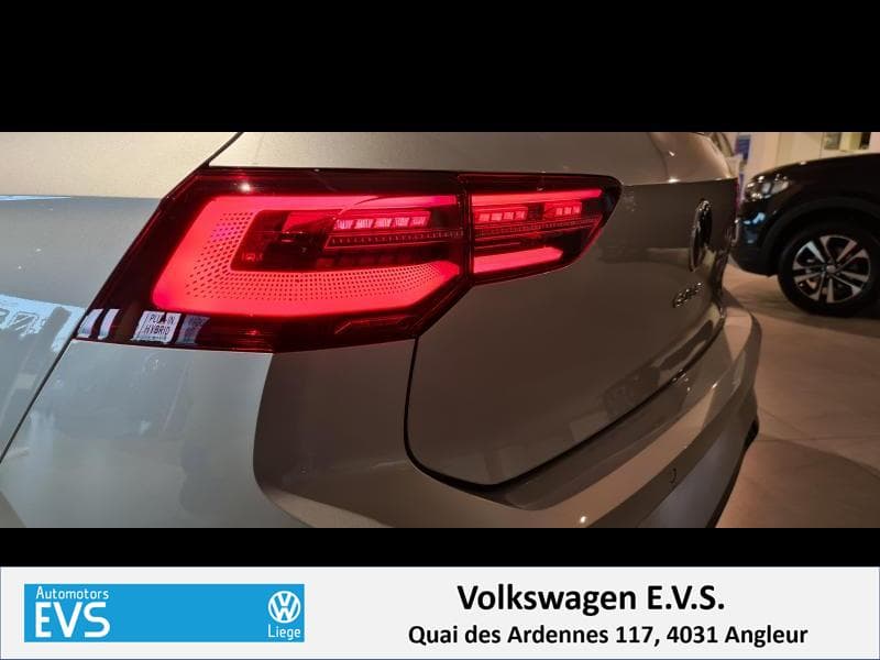 Volkswagen Golf R-Line - en commande - 13
