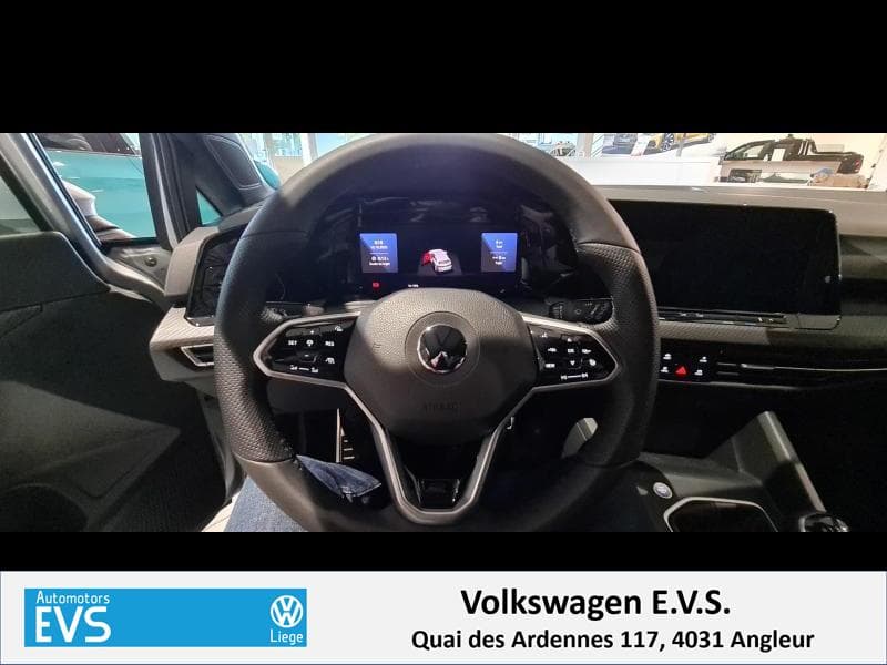 Volkswagen Golf R-Line - en commande - 32