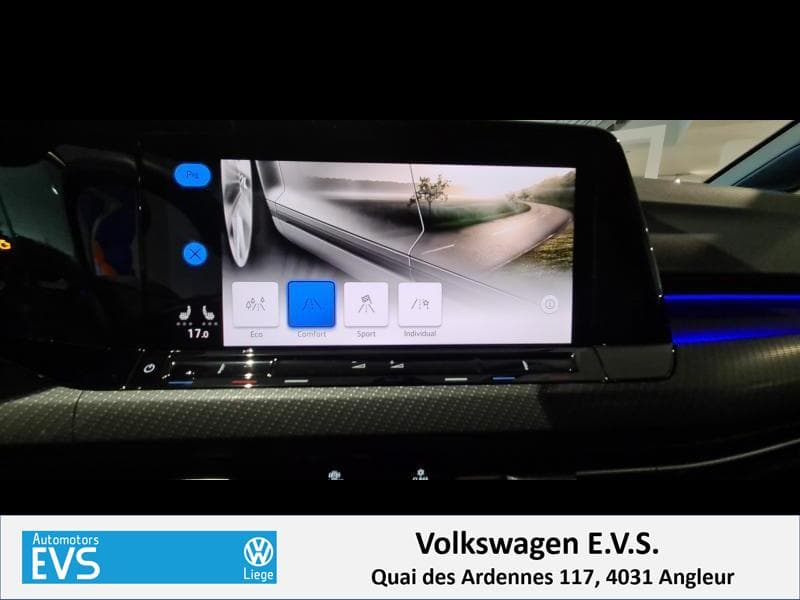 Volkswagen Golf R-Line - en commande - 28