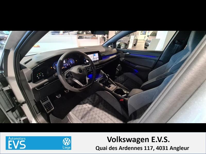 Volkswagen Golf R-Line - en commande - 2