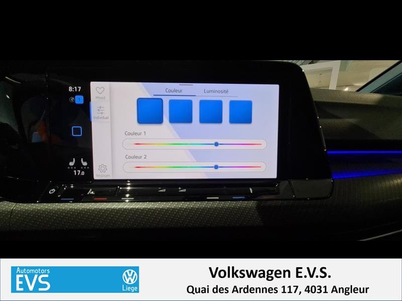 Volkswagen Golf R-Line - en commande - 24