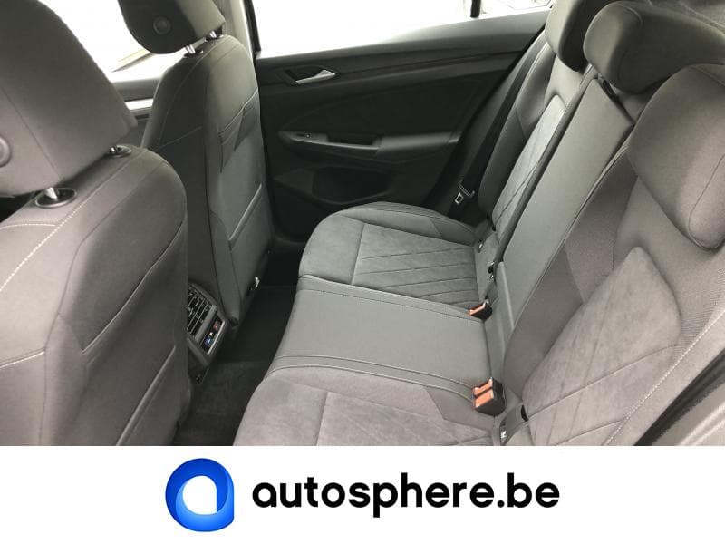 Volkswagen Golf LIFE - 23