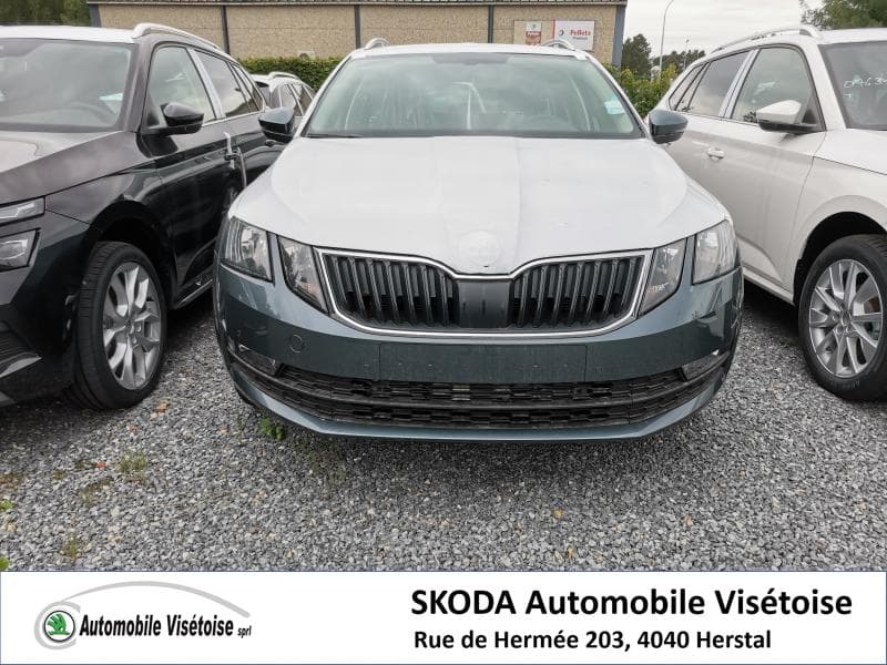 Skoda Octavia Ambition - 1