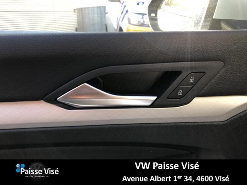 Volkswagen Golf LIFE - 22
