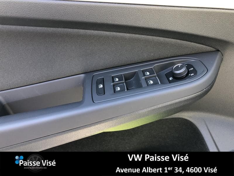 Volkswagen Golf LIFE - 21