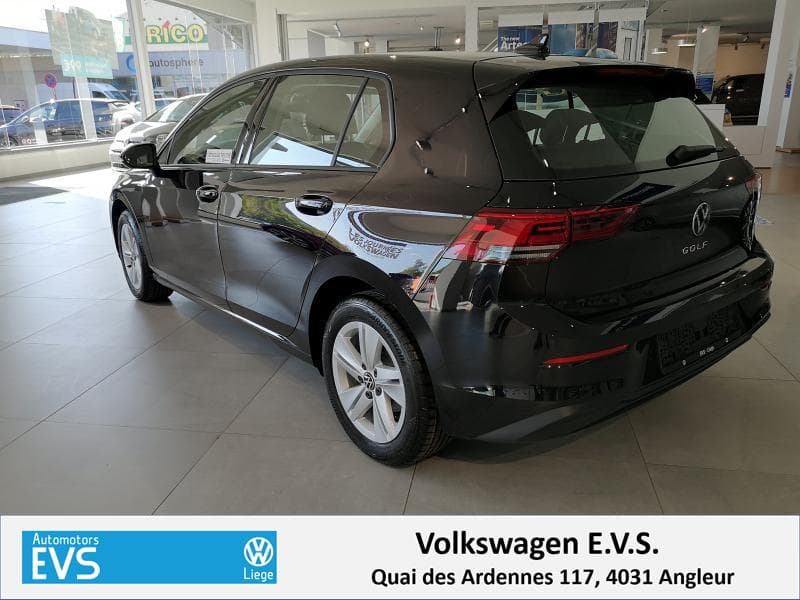 Volkswagen Golf Life - 3
