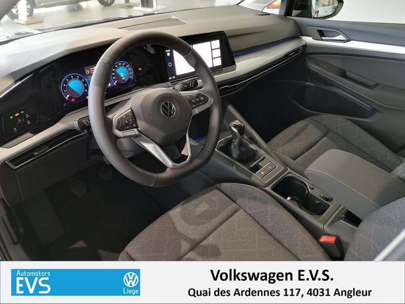 Volkswagen Golf Life - 2