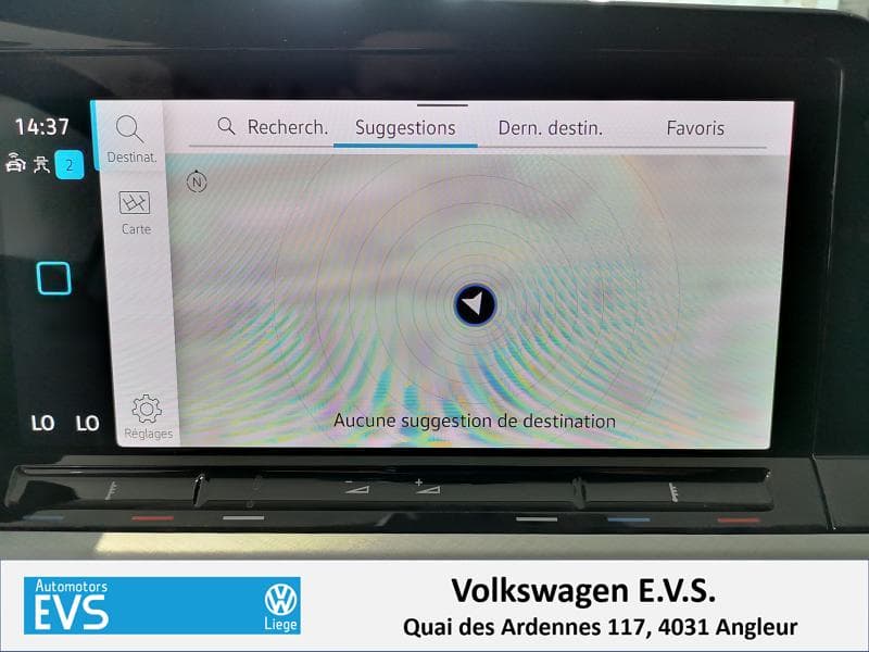 Volkswagen Golf Life - 17