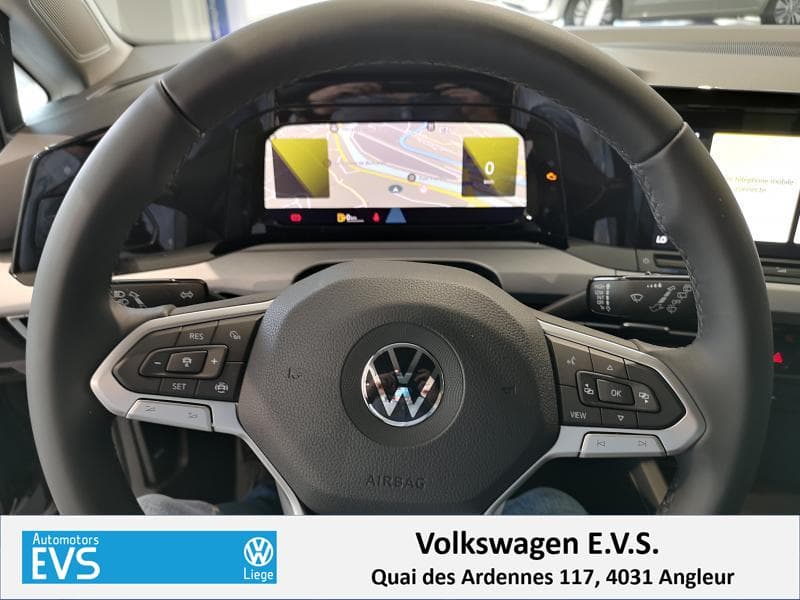 Volkswagen Golf Life - 14
