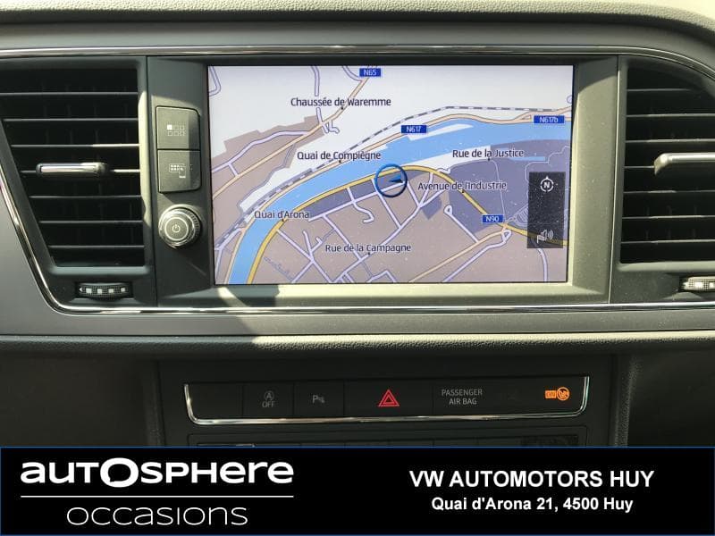 Seat Leon GPS/Park Pilot - 10