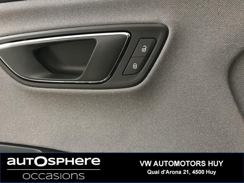 Seat Leon GPS/Park Pilot - 14