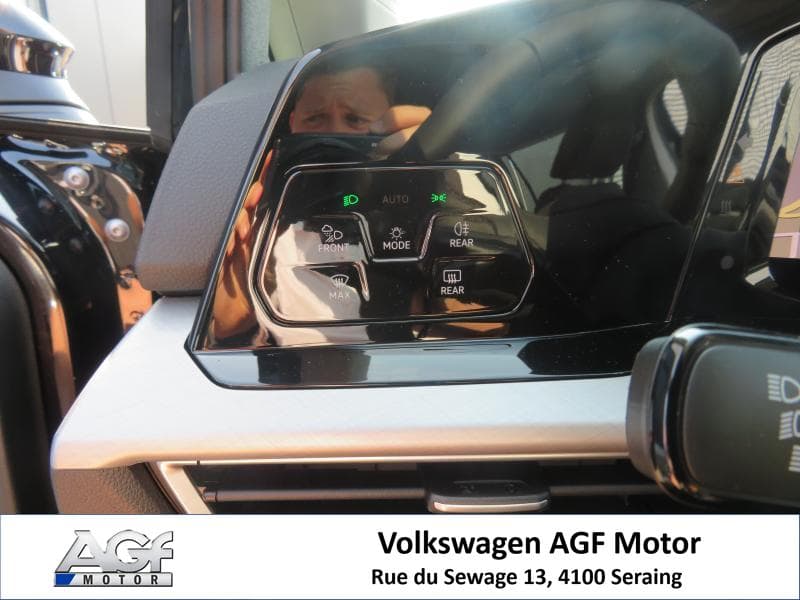 Volkswagen Golf Life - 36