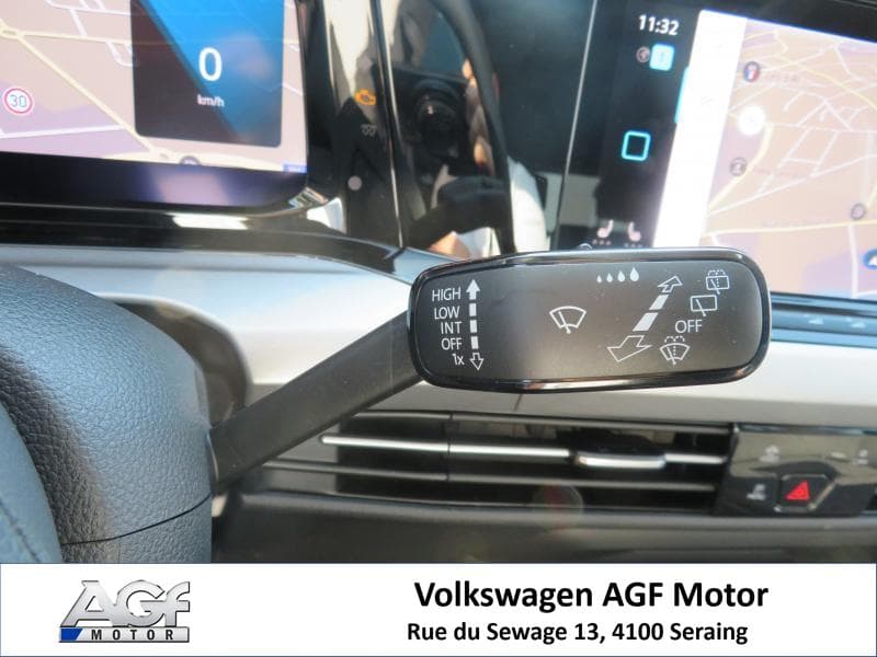 Volkswagen Golf Life - 35