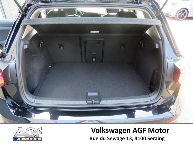 Volkswagen Golf Life - 42