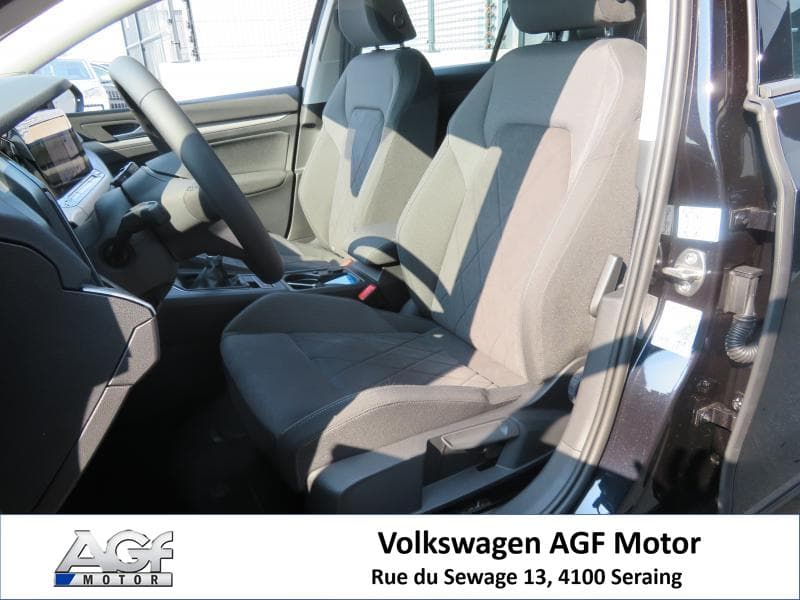 Volkswagen Golf Life - 19