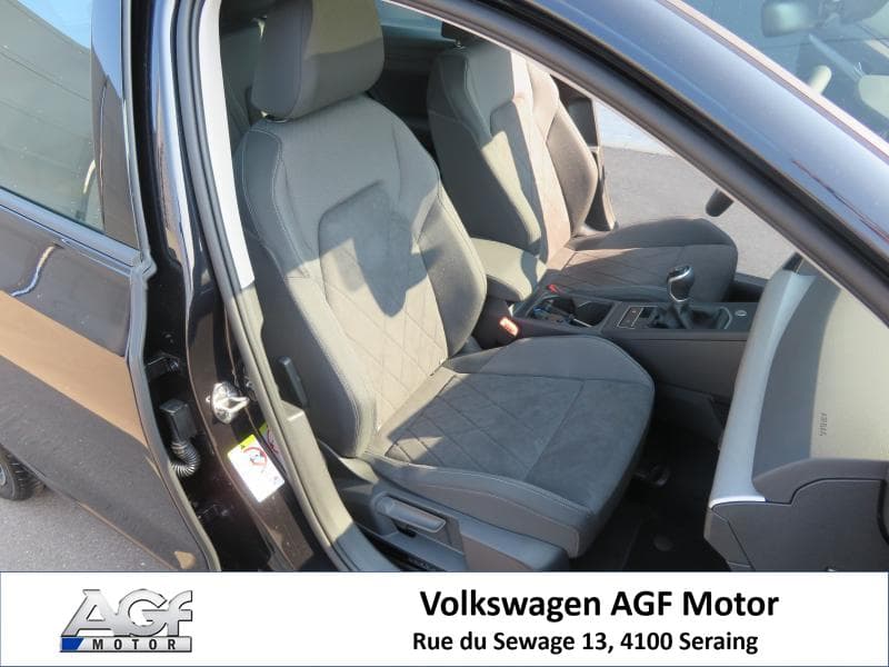 Volkswagen Golf Life - 20