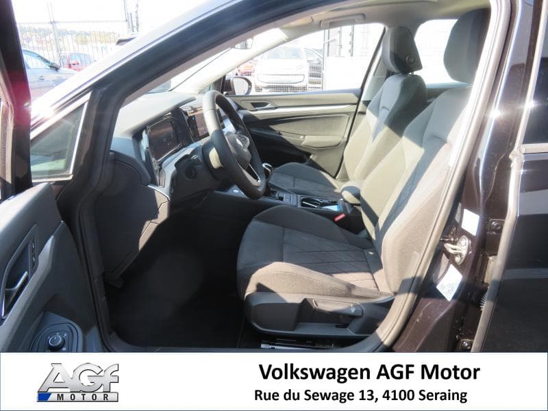 Volkswagen Golf Life - 17