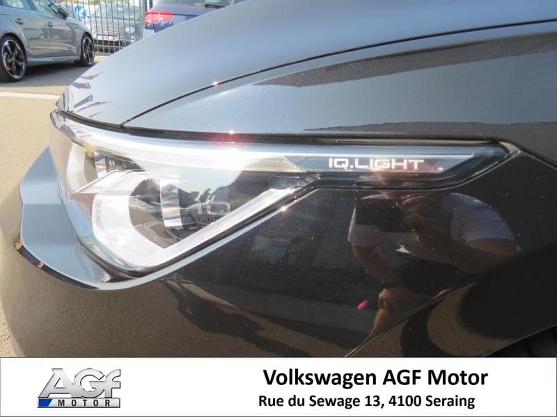 Volkswagen Golf Life - 11