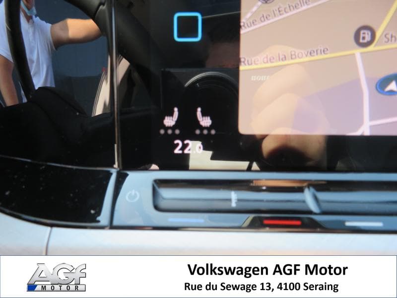 Volkswagen Golf Life - 32
