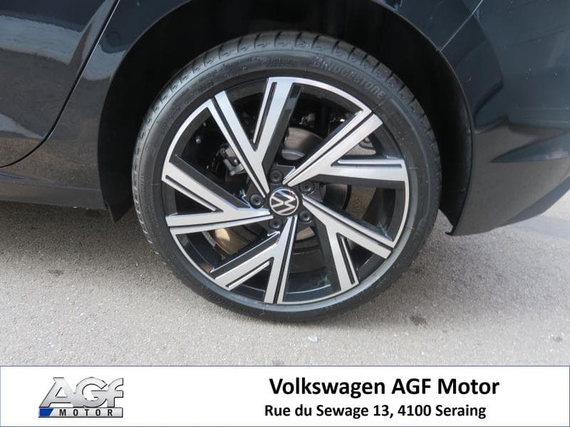Volkswagen Golf Life - 14