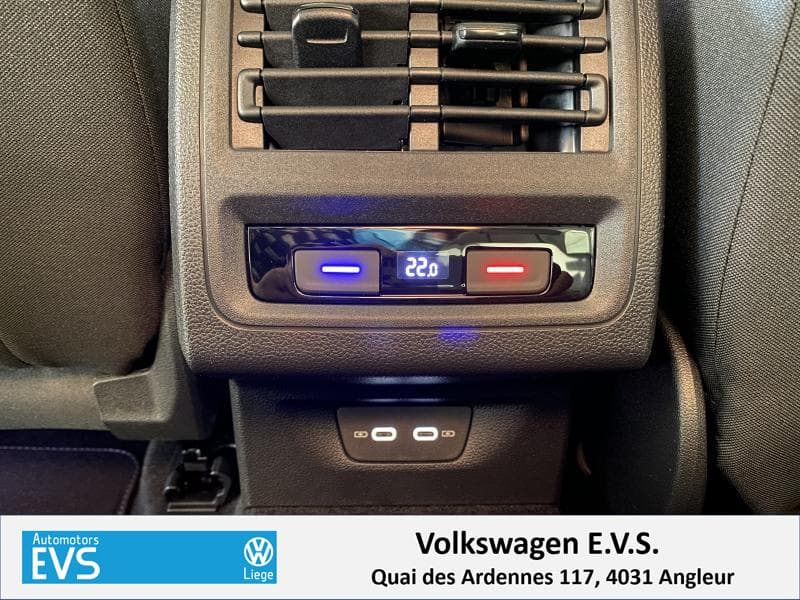 Volkswagen Golf Variant Life - 12