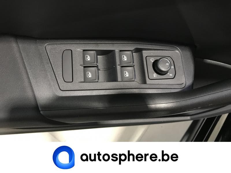 Volkswagen T-Roc Style - 17