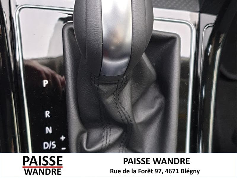 Volkswagen Touran III Highline - 35