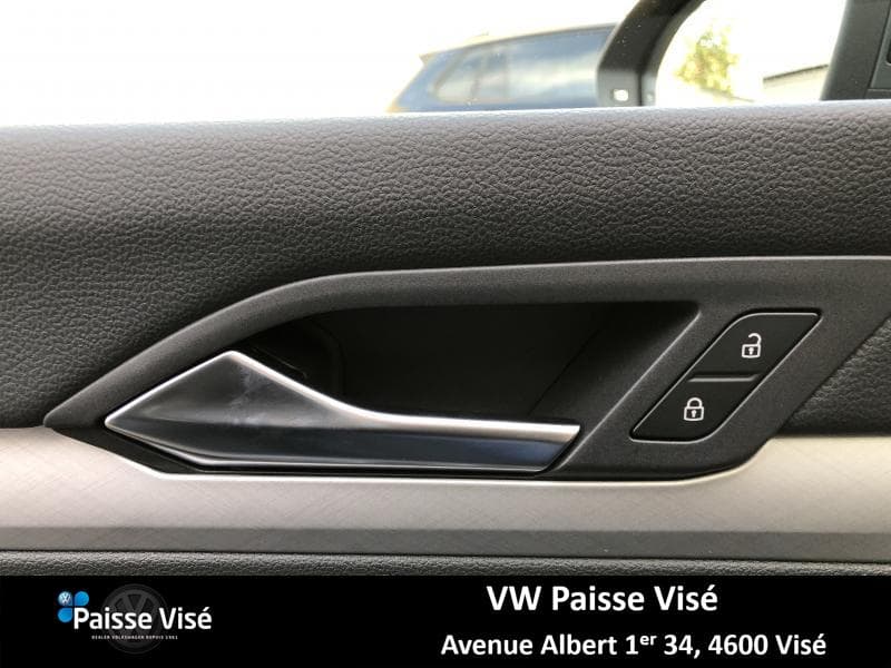 Volkswagen Golf 8 LIFE - 21