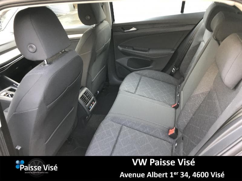 Volkswagen Golf 8 LIFE - 24