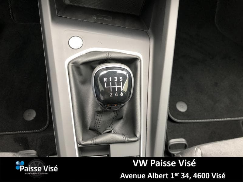 Volkswagen Golf LIFE - 19