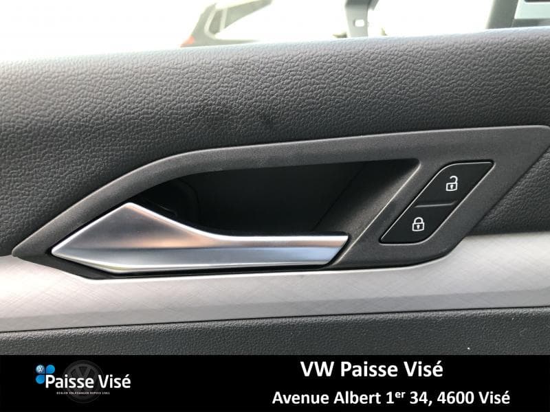 Volkswagen Golf LIFE - 21