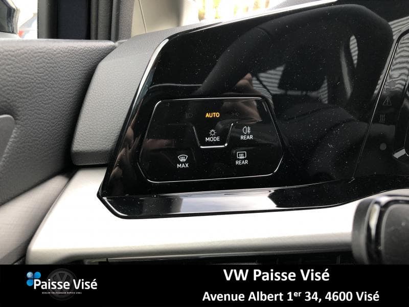 Volkswagen Golf LIFE - 22