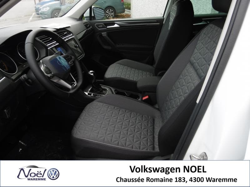 Volkswagen Golf Life - 10