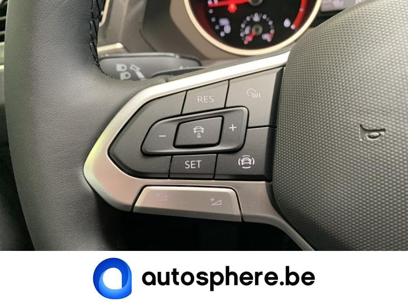 Volkswagen Tiguan LIFE - 19