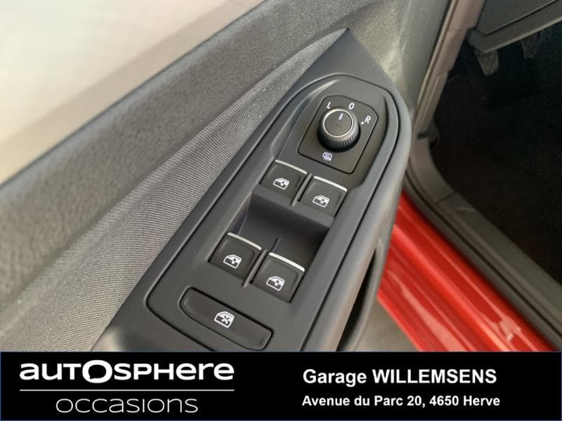 Volkswagen Golf Life LED/DIGITAL COCKPIT - 9