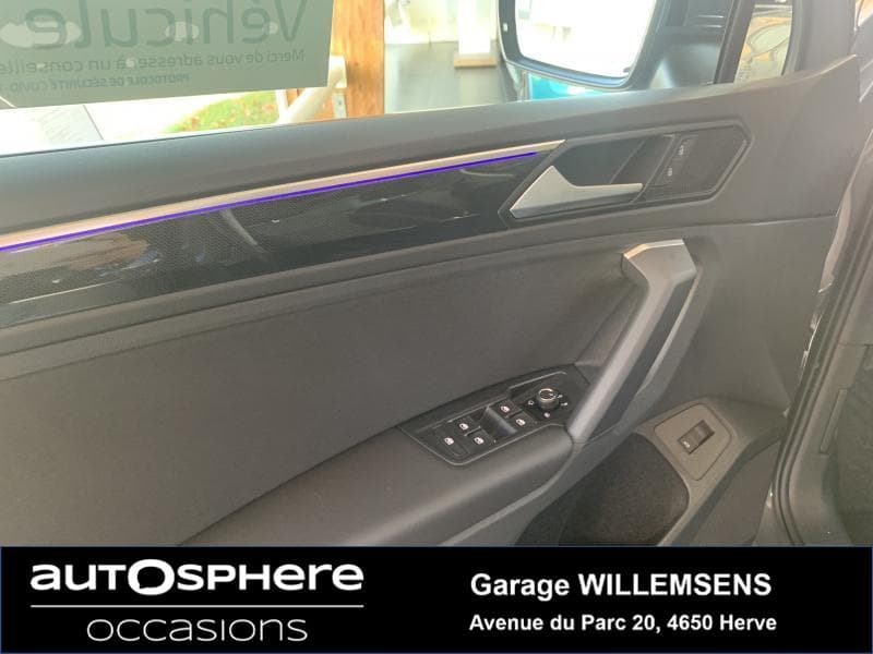 Volkswagen Tiguan PANO/LED/NAVI/SPORT - 7