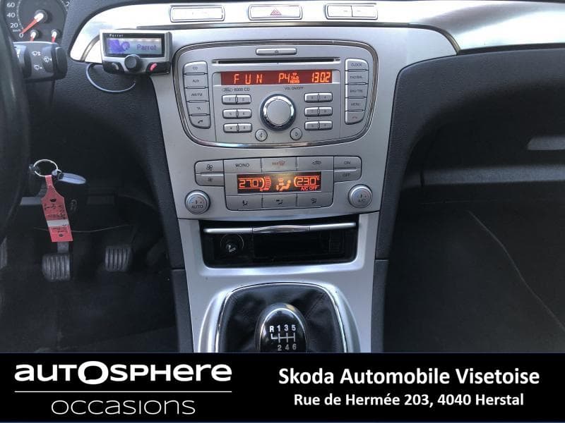 Ford S-Max Titanium - 32