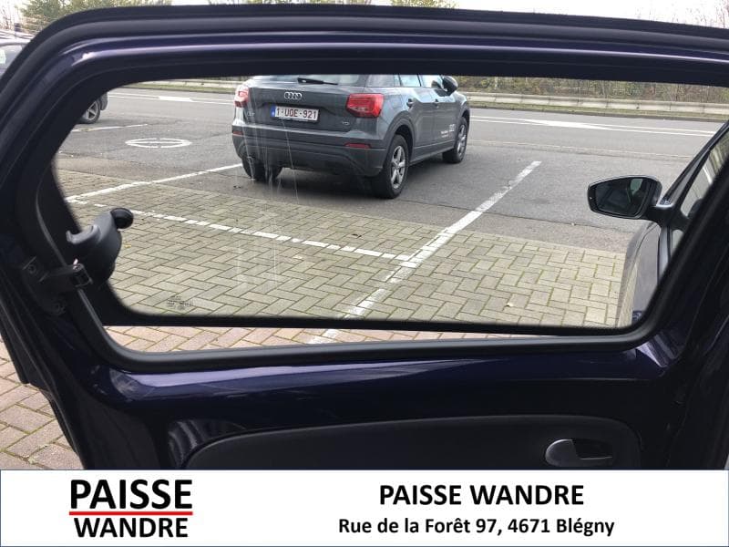 Volkswagen Up! United - 12