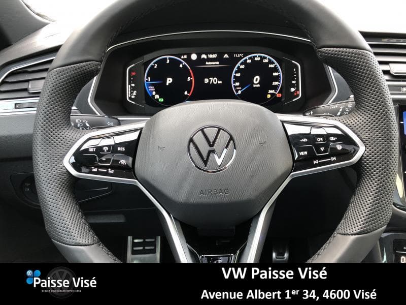 Volkswagen Tiguan R-LINE - 8