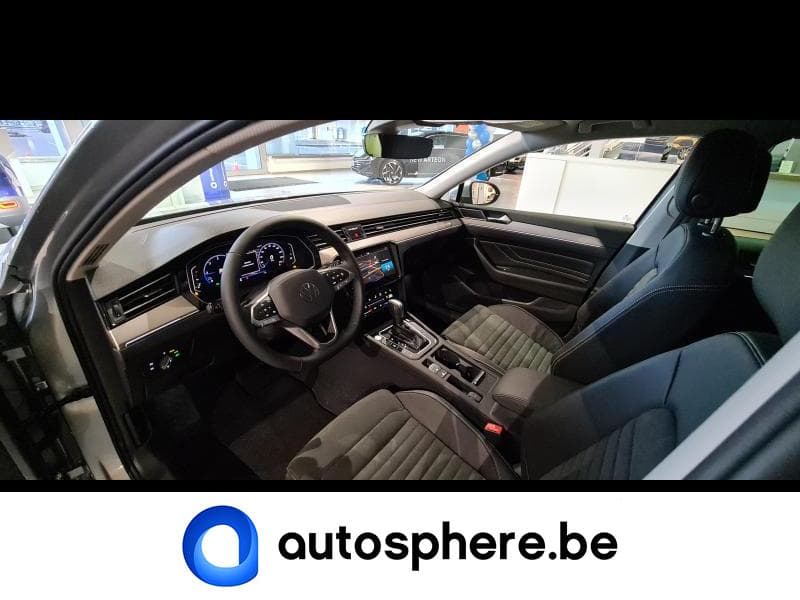 Volkswagen Passat Variant Elegance Business - 2