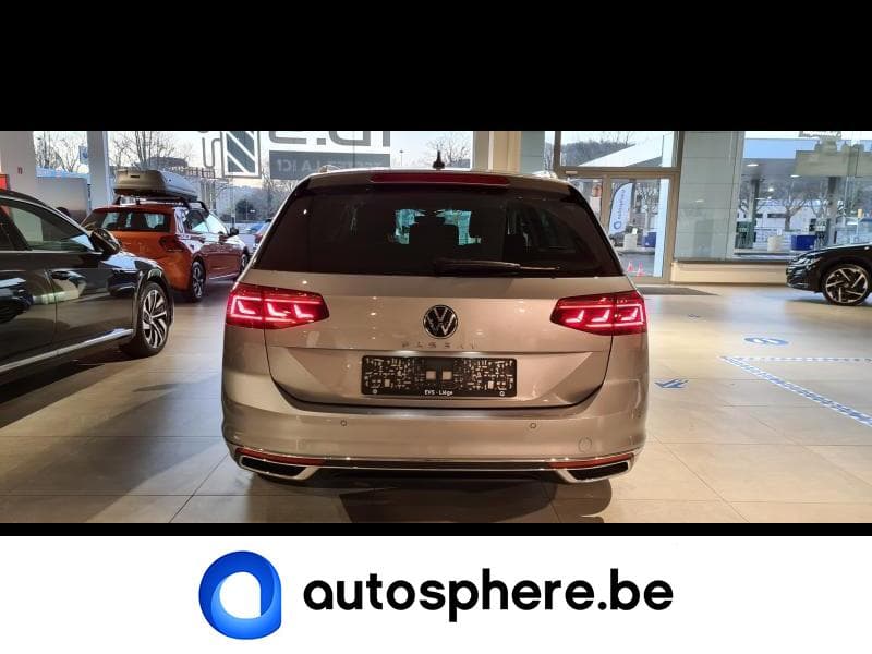 Volkswagen Passat Variant Elegance Business - 6