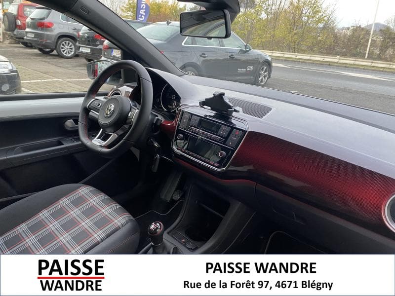 Volkswagen Up! GTI - 21