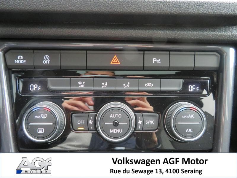Volkswagen T-Roc Elegance  / R-Line - 20