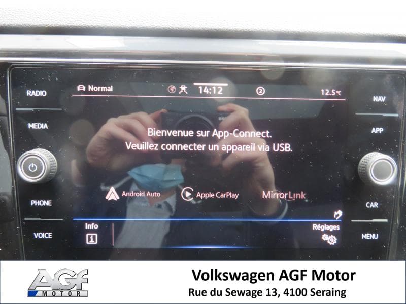 Volkswagen T-Roc Elegance  / R-Line - 22