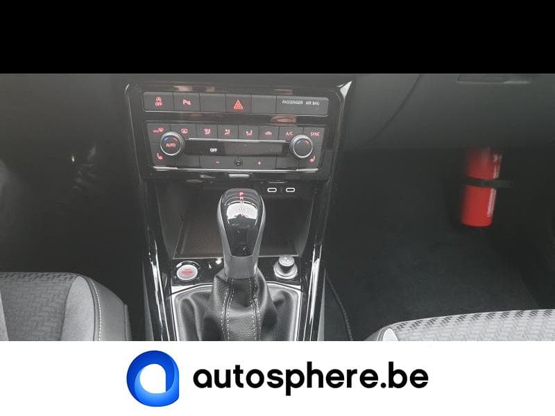Volkswagen T-Cross Style-R-Line Int/Ext- LED JA18\'\'-Keyless-Clim au - 20