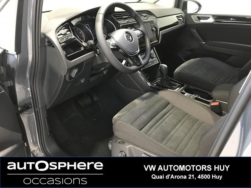 Volkswagen Touran Highline/Park Pilot/DSG/CA - 25