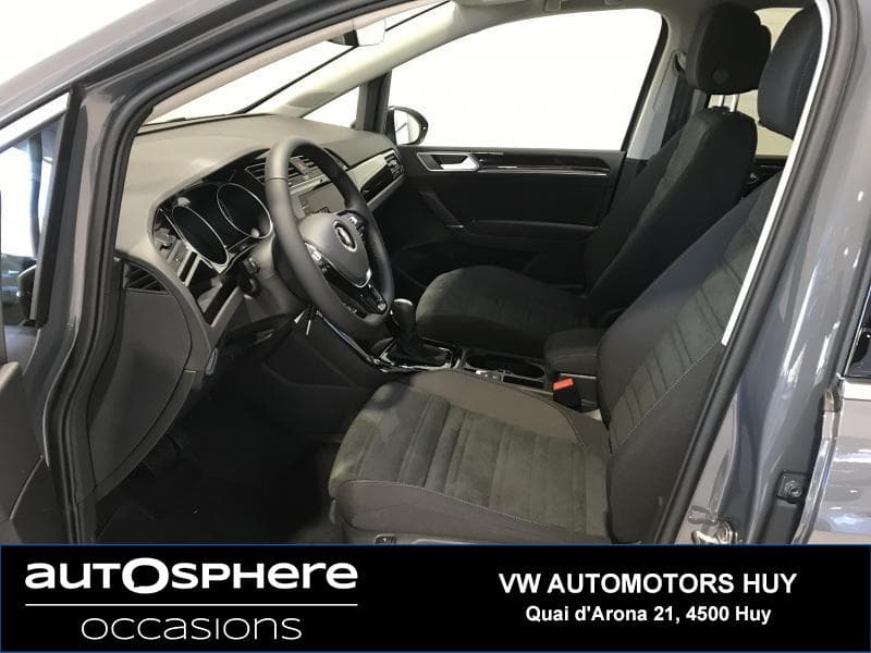 Volkswagen Touran Highline/Park Pilot/DSG/CA - 26