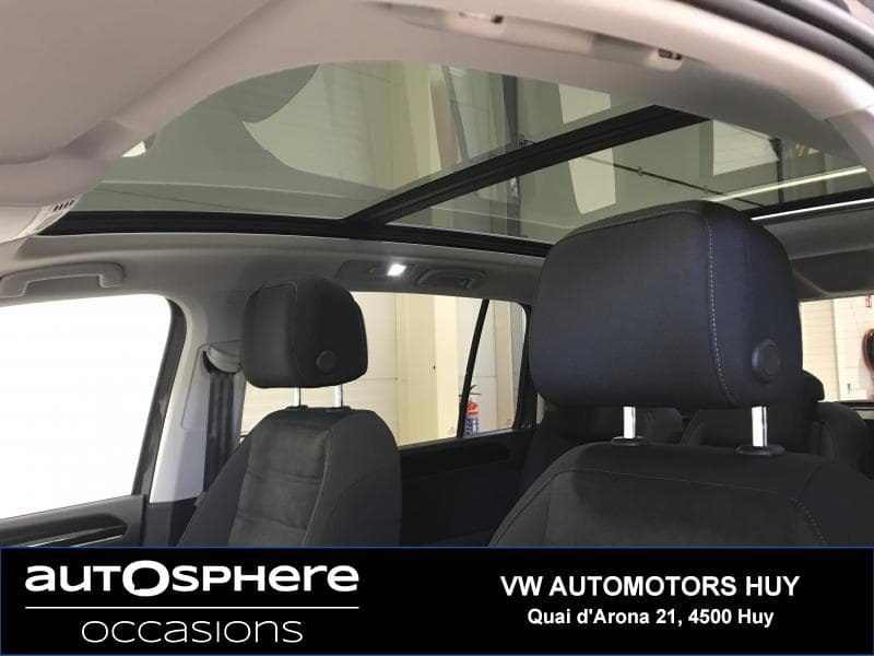 Volkswagen Touran Highline/Park Pilot/DSG/CA - 34