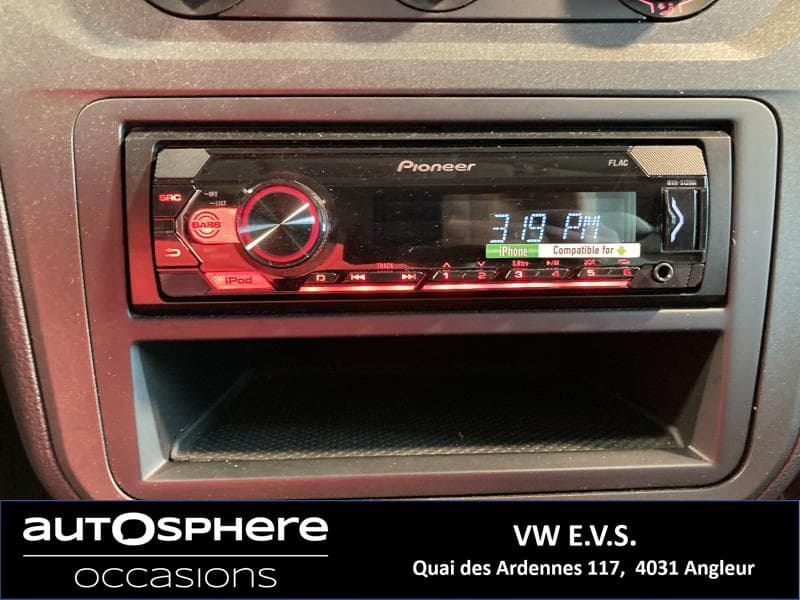 Volkswagen Caddy Fourgon - 20