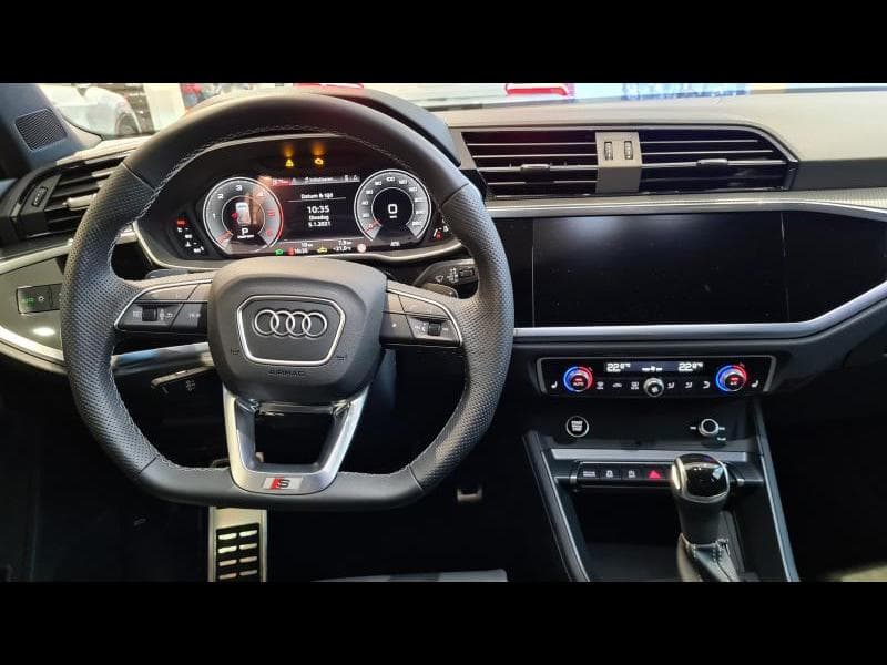 Audi Q3 Sportback S line - 11